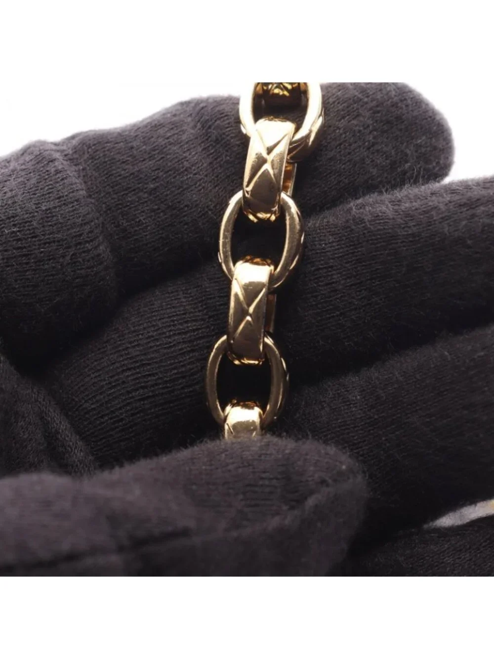 Chanel Shoulder Bag Chic with Me Quilted Black Lambskin Small Chain